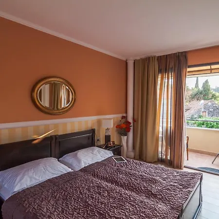 Boutique Pattiera 4*