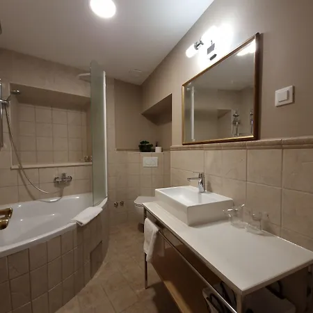 Boutique Pattiera 4*